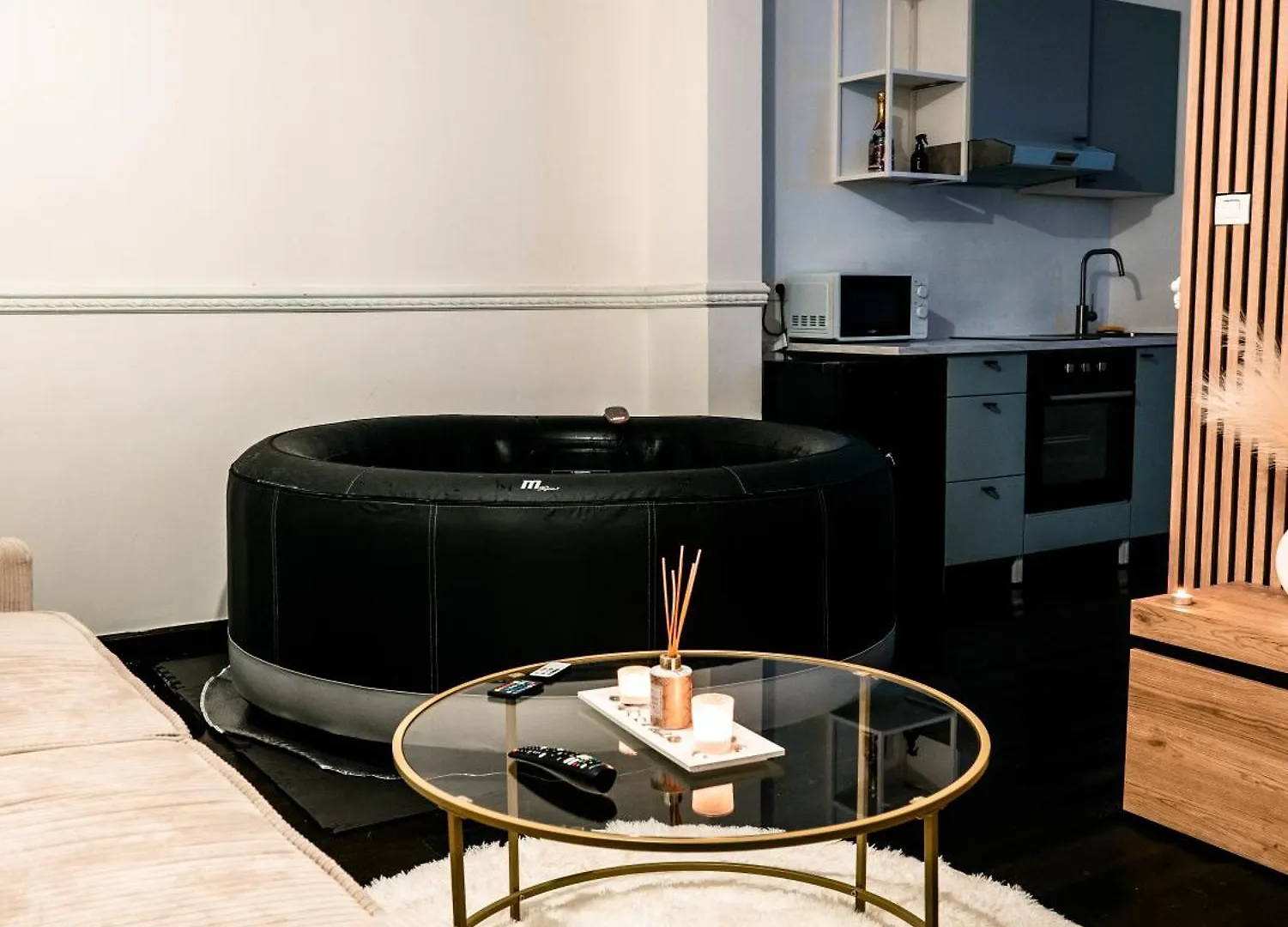 Apartment Mb Loveroom Spa Le Blanc-Mesnil France